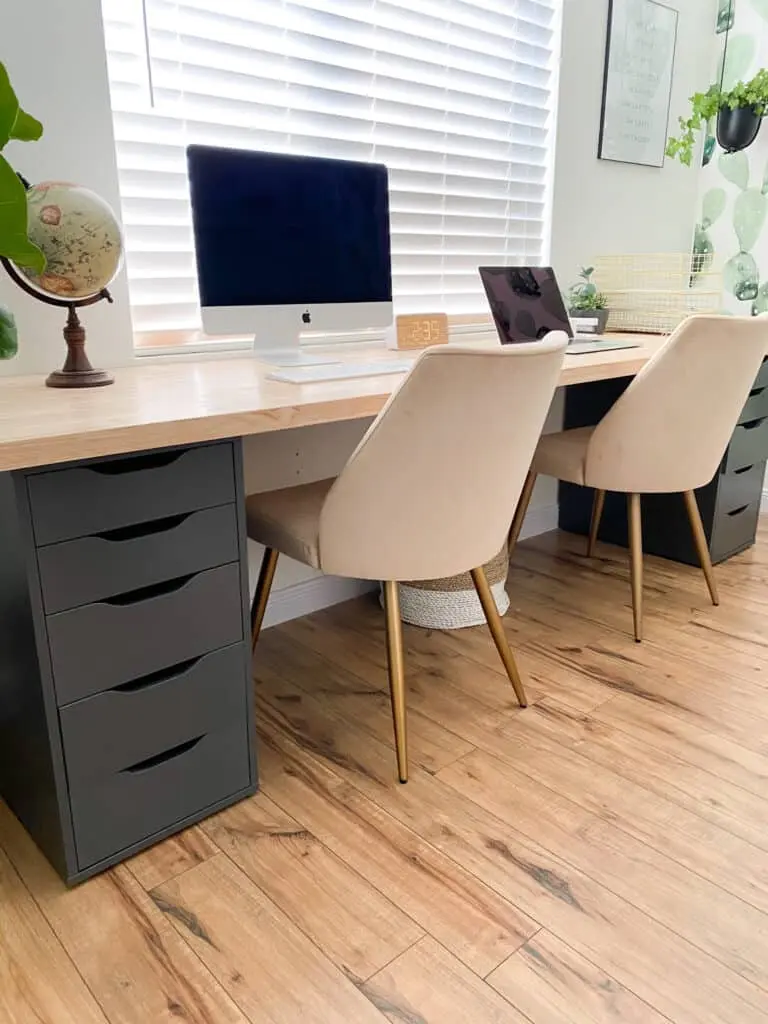 Simple DIY Desk Ideas for Two 