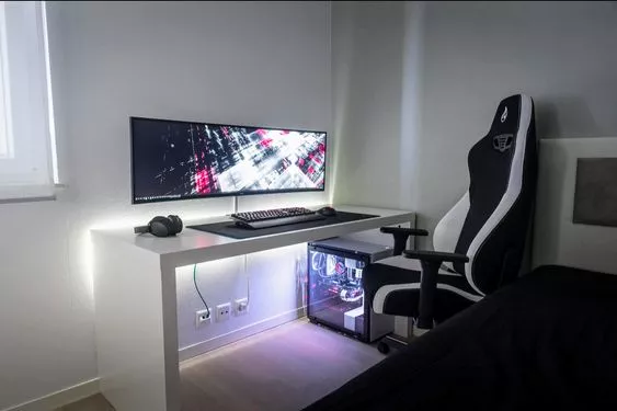 Ultrawide-Monitor Gaming Desk Setup Idea 